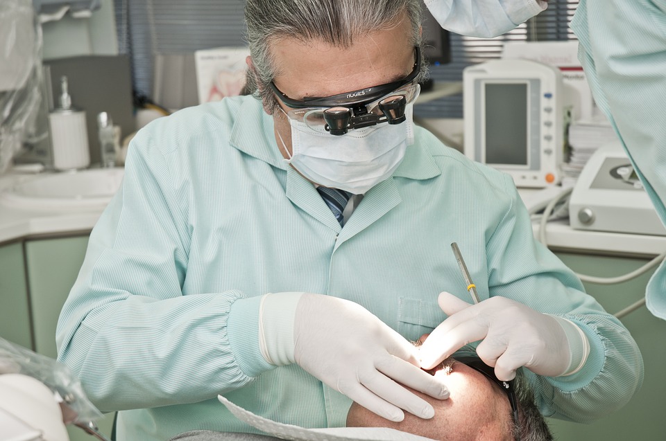 oralni hirurg